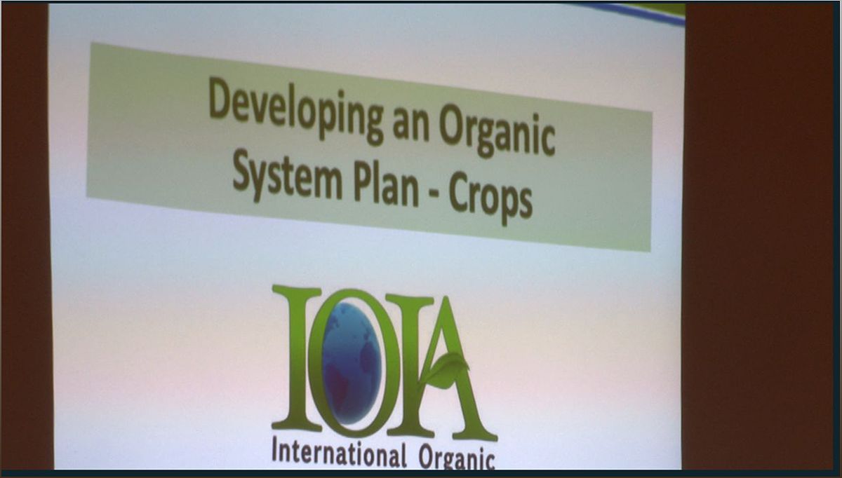 Transitioning to Organic: Montana Farmers Learn from Organic Leaders - -1285200589